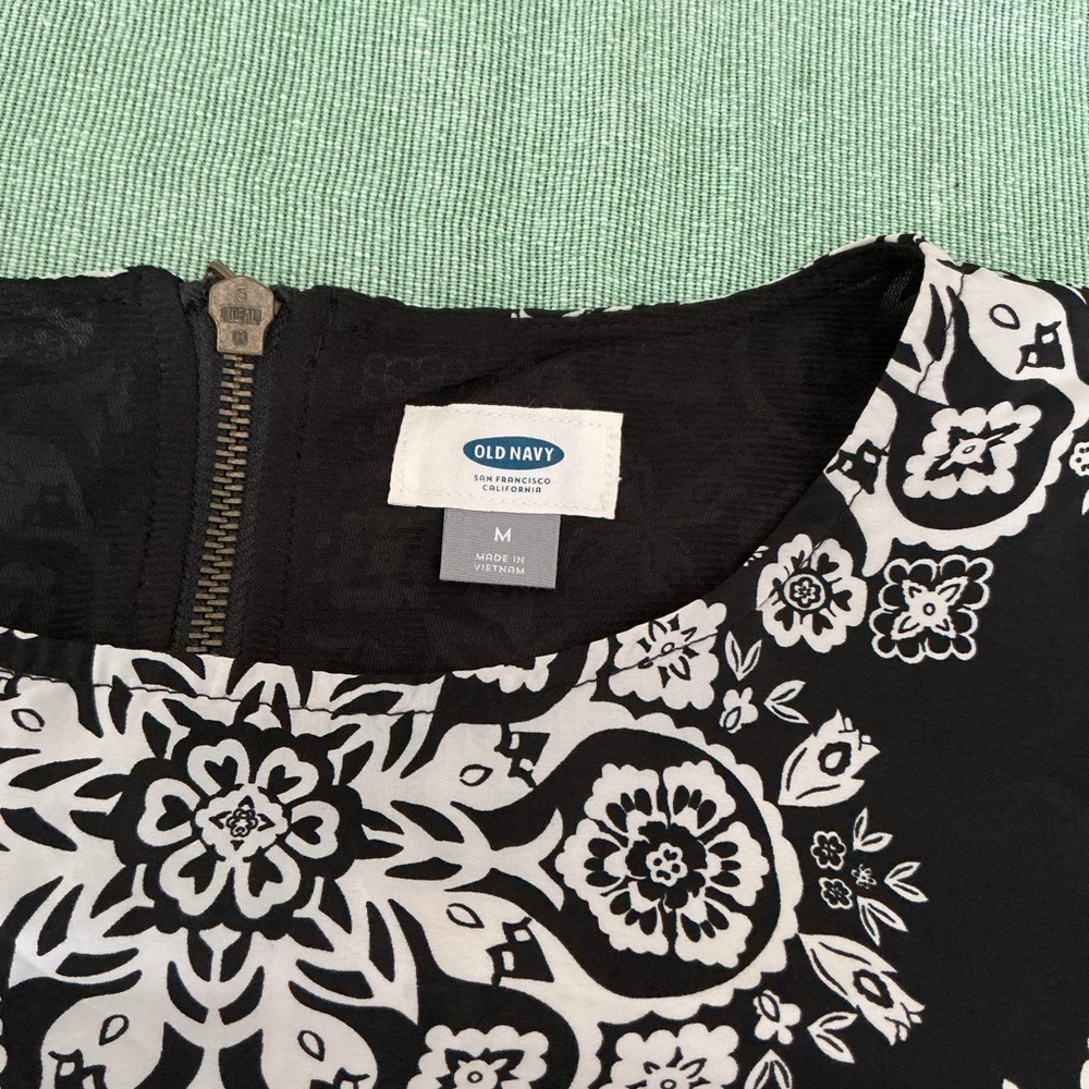 Old Navy Black White Print Shift Dress Size M D08 - Picture 2 of 9
